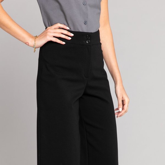 Agnes B black jersey jimmy bermuda shorts Sz 1 - Picture 3 of 7